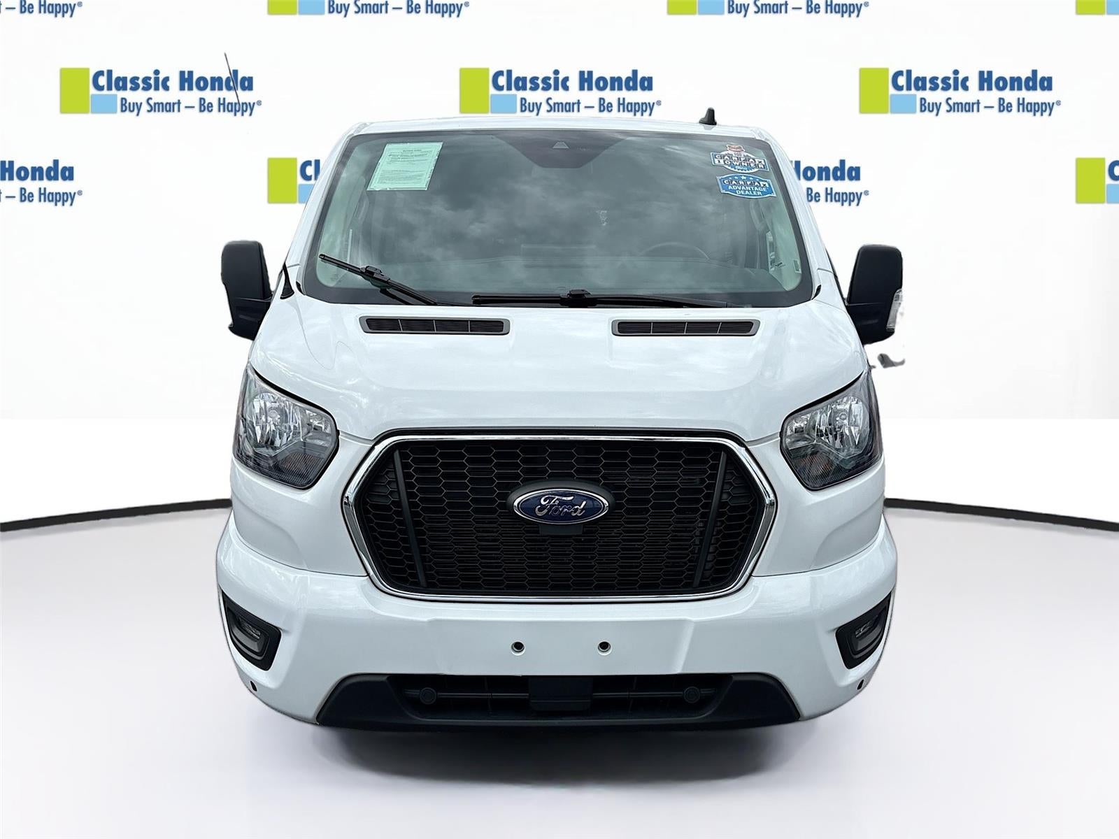 2024 Ford Transit Passenger Wagon XLT