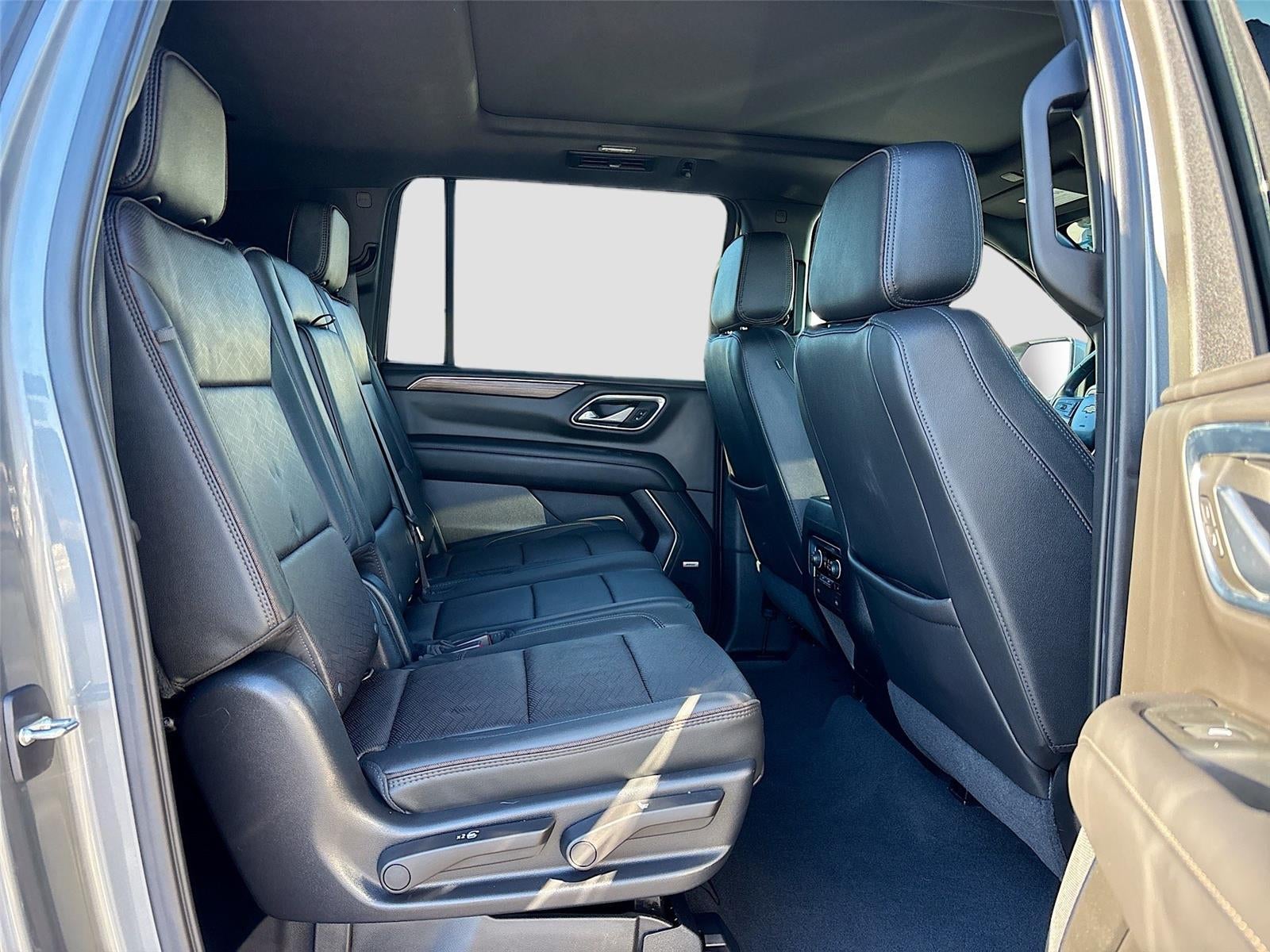 2021 Chevrolet Suburban High Country