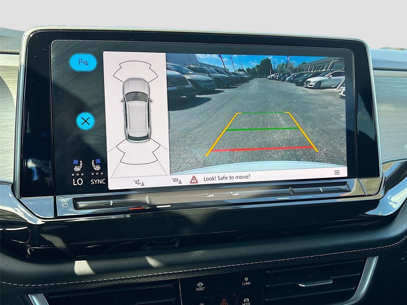 2025 Volkswagen Atlas Cross Sport 2.0T SE w/Technology