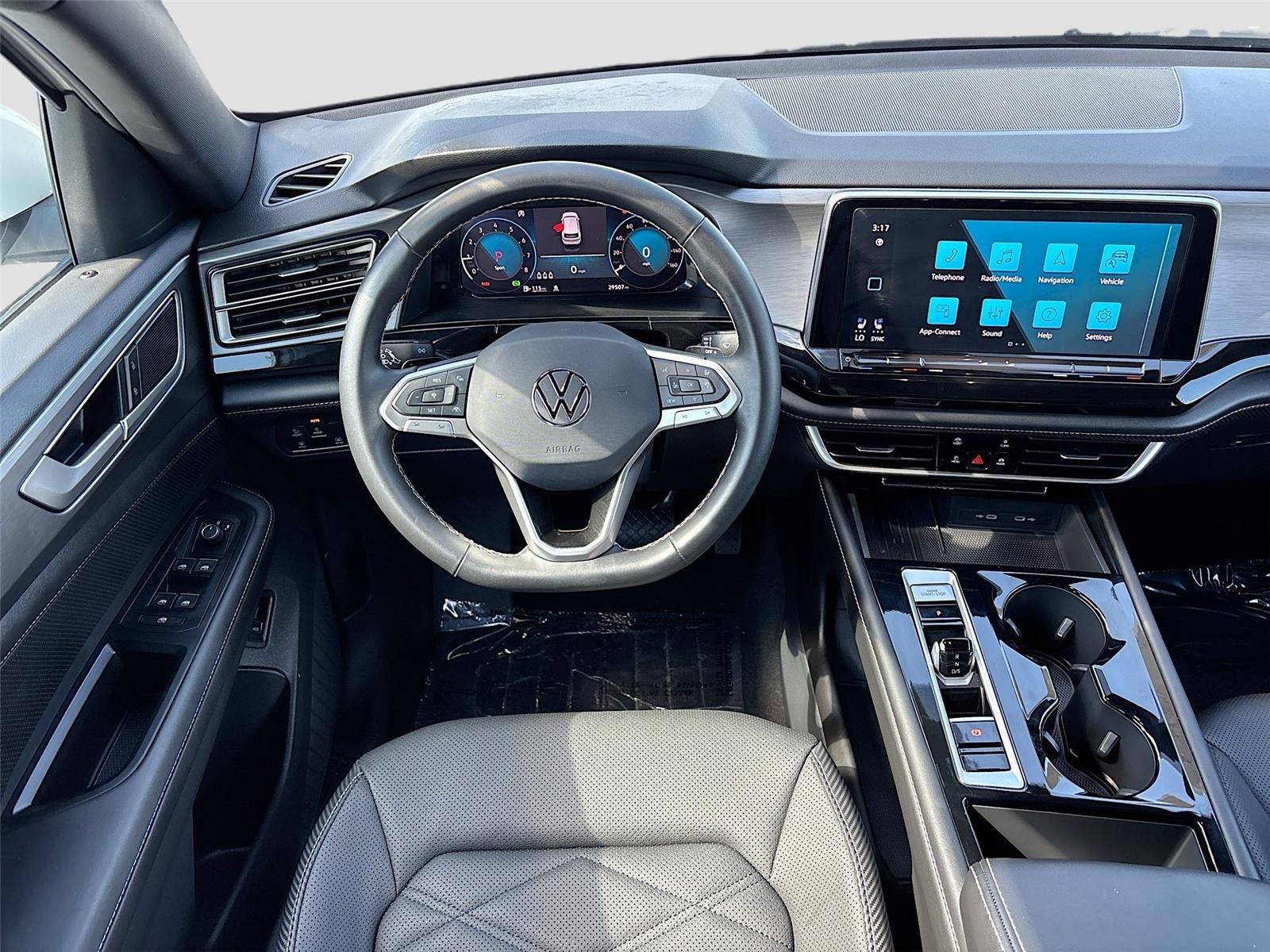 2025 Volkswagen Atlas Cross Sport 2.0T SE w/Technology