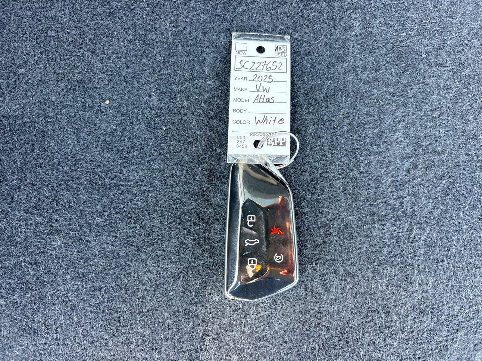 2025 Volkswagen Atlas Cross Sport 2.0T SE w/Technology