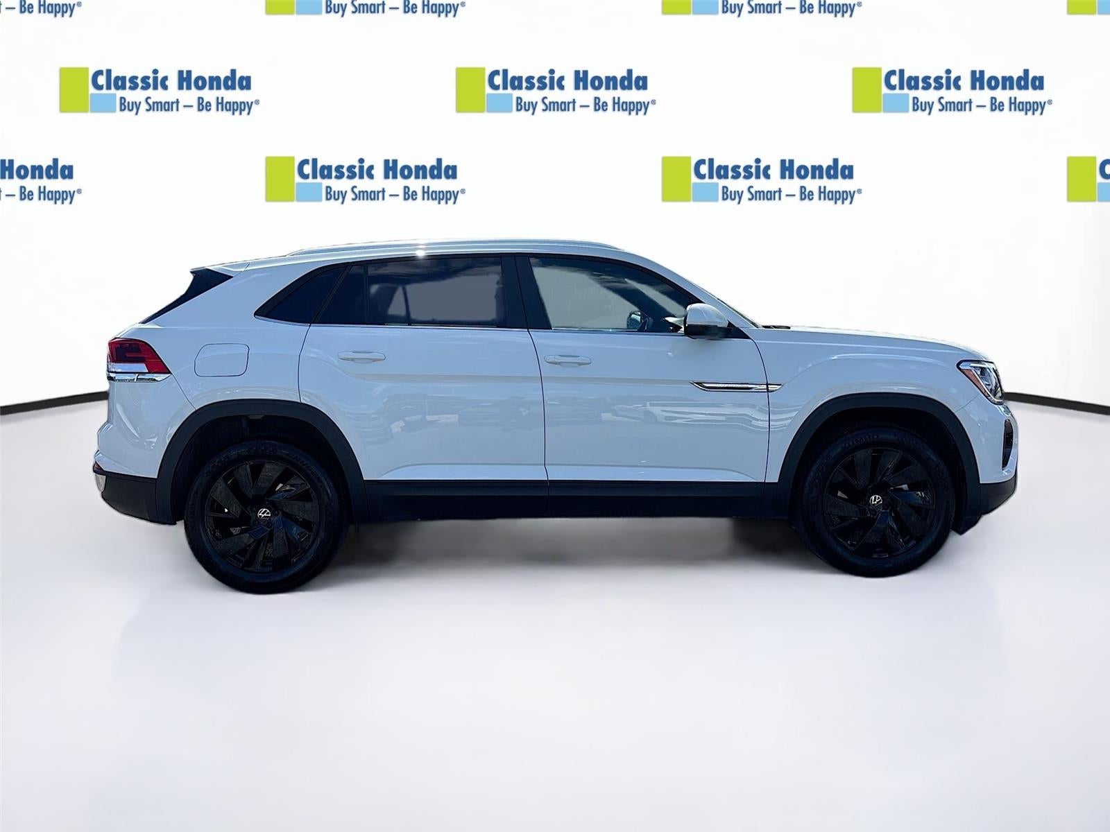 2025 Volkswagen Atlas Cross Sport 2.0T SE w/Technology