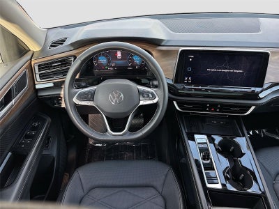 2025 Volkswagen Atlas 2.0T SE w/Technology