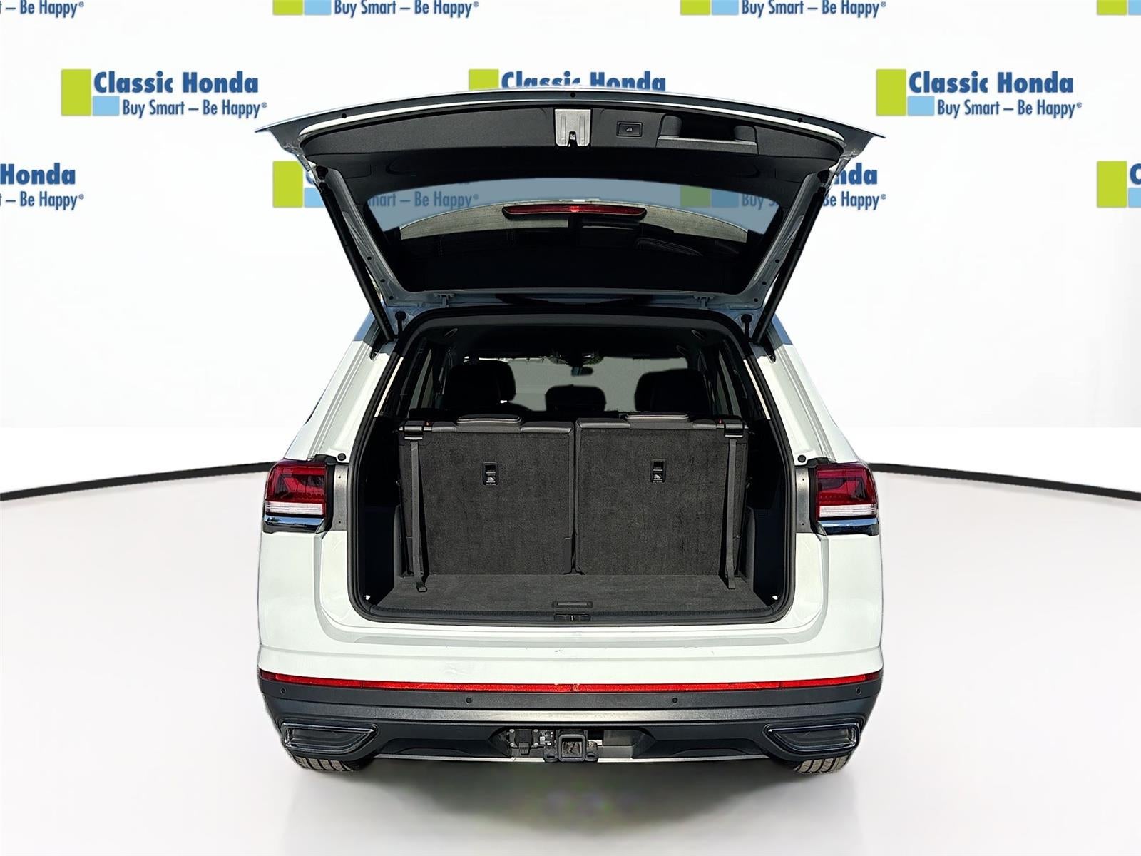 2025 Volkswagen Atlas 2.0T SE w/Technology