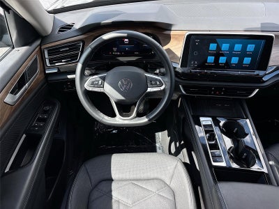 2025 Volkswagen Atlas 2.0T SE w/Technology