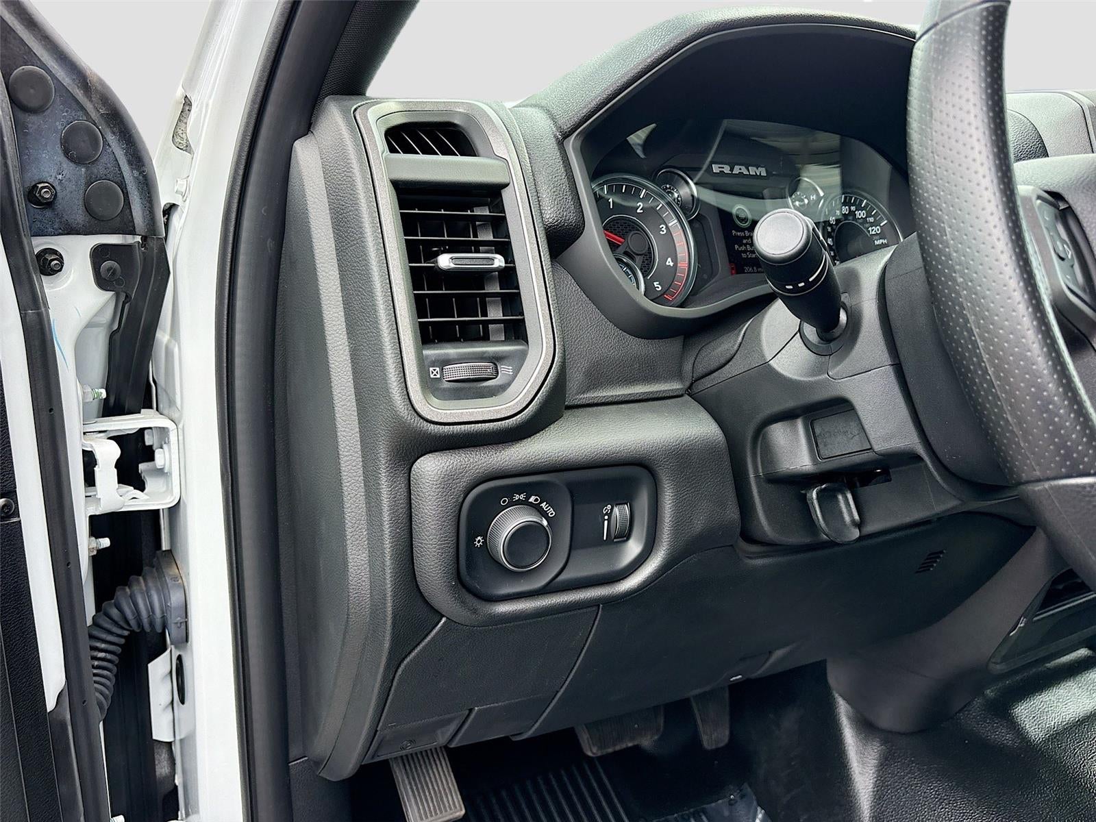 2024 RAM 3500 Chassis Cab Tradesman