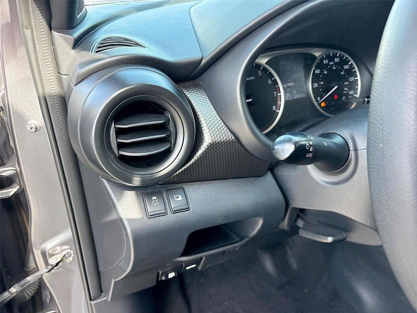 2019 Nissan Kicks S