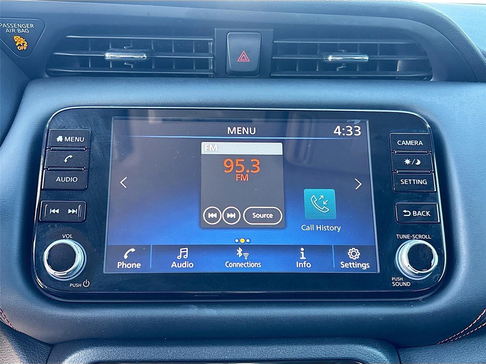 2021 Nissan Kicks SR