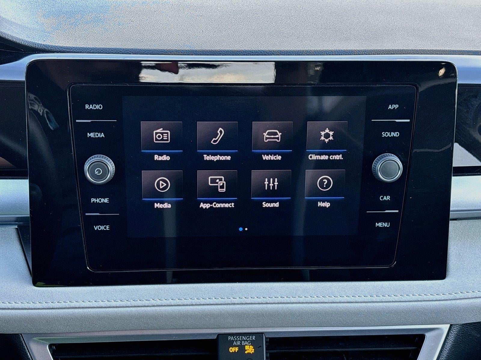 2026 Volkswagen Taos SE
