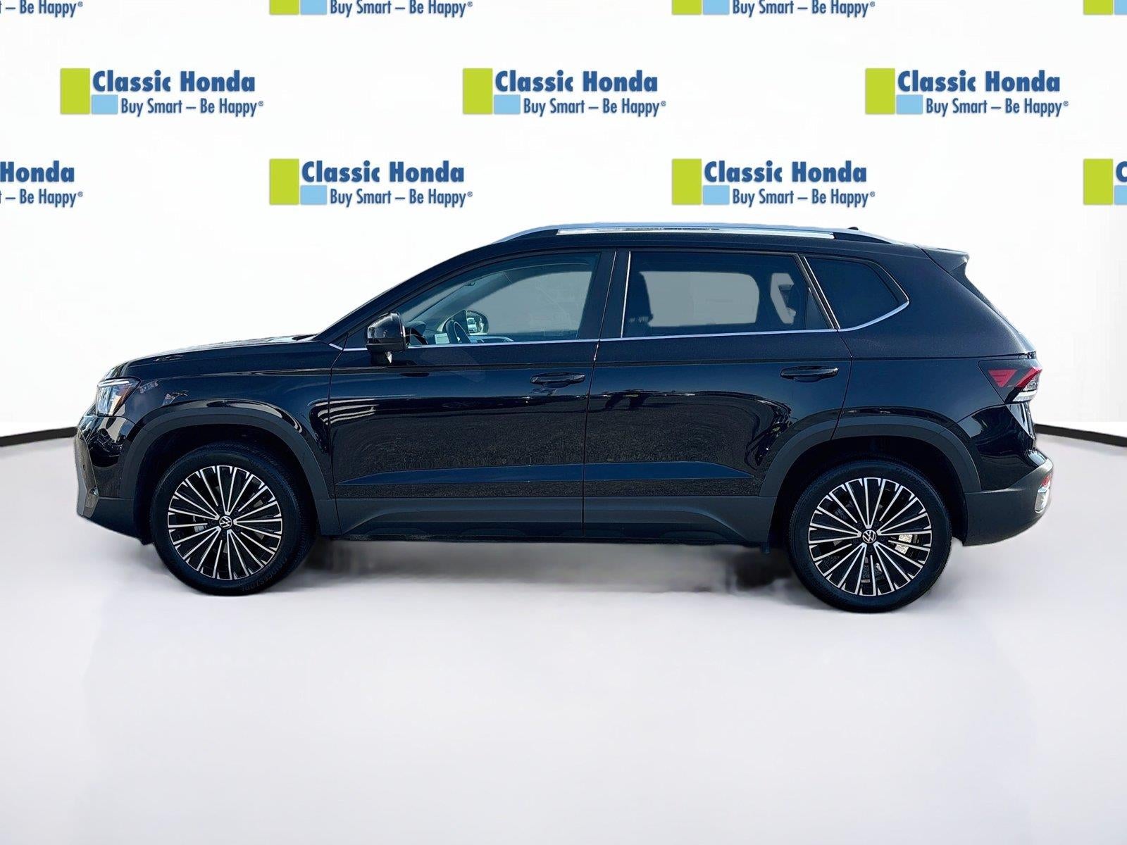 2026 Volkswagen Taos SE