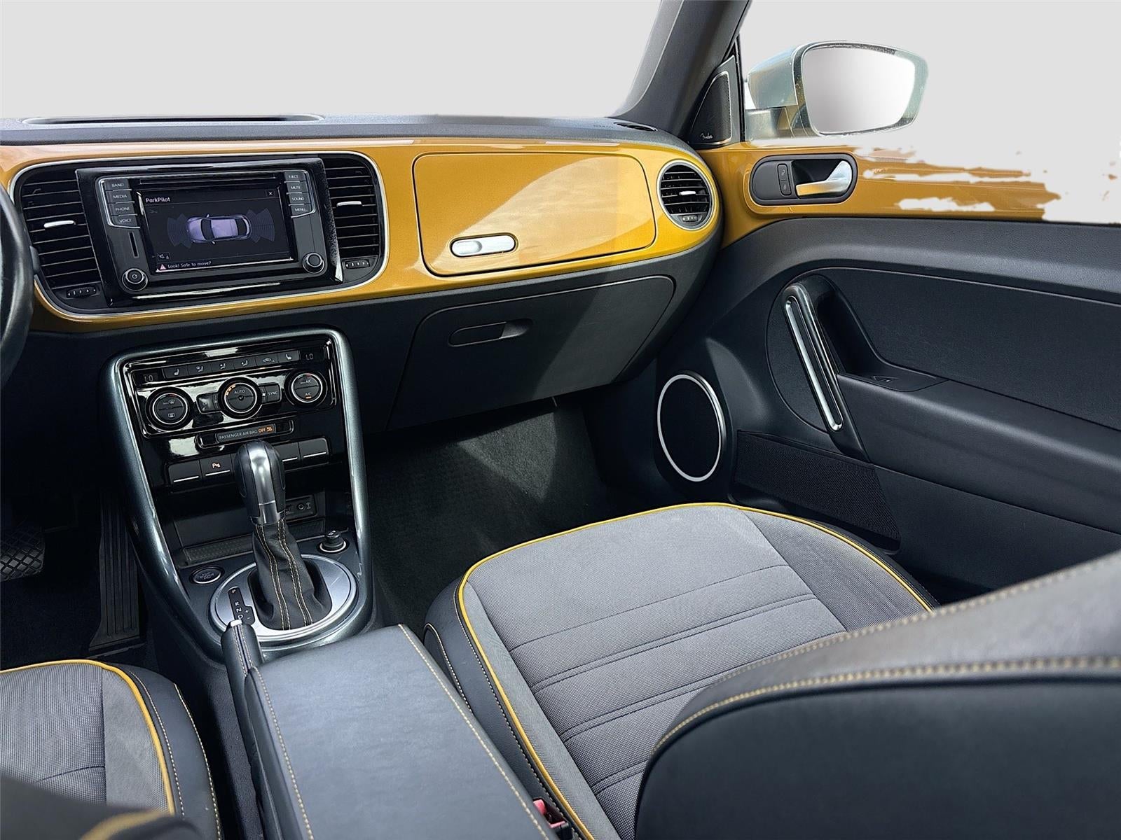 2017 Volkswagen Beetle 1.8T Dune