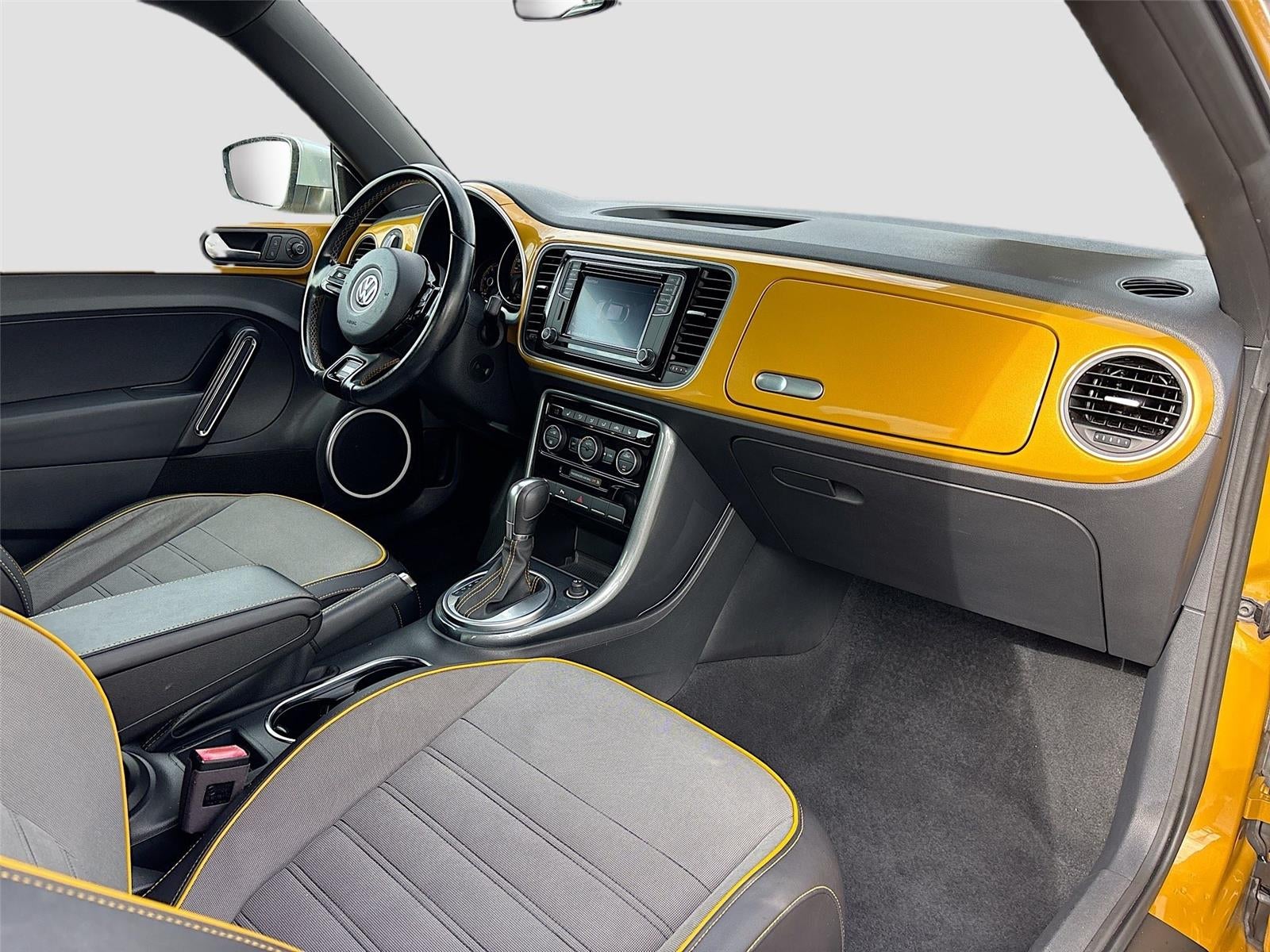 2017 Volkswagen Beetle 1.8T Dune