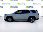 2023 Honda Pilot EX-L w/Rear Captain's Chairs