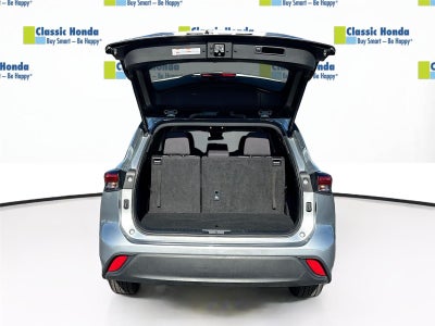 2024 Toyota Highlander LE