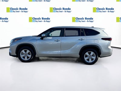 2024 Toyota Highlander LE