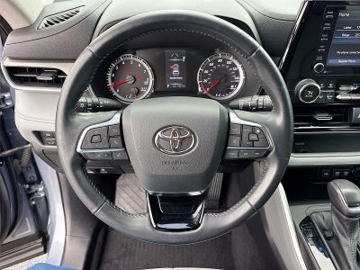 2021 Toyota Highlander LE