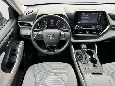 2021 Toyota Highlander LE