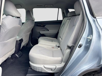 2021 Toyota Highlander LE