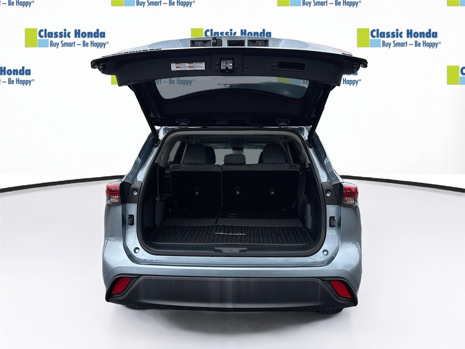 2021 Toyota Highlander LE