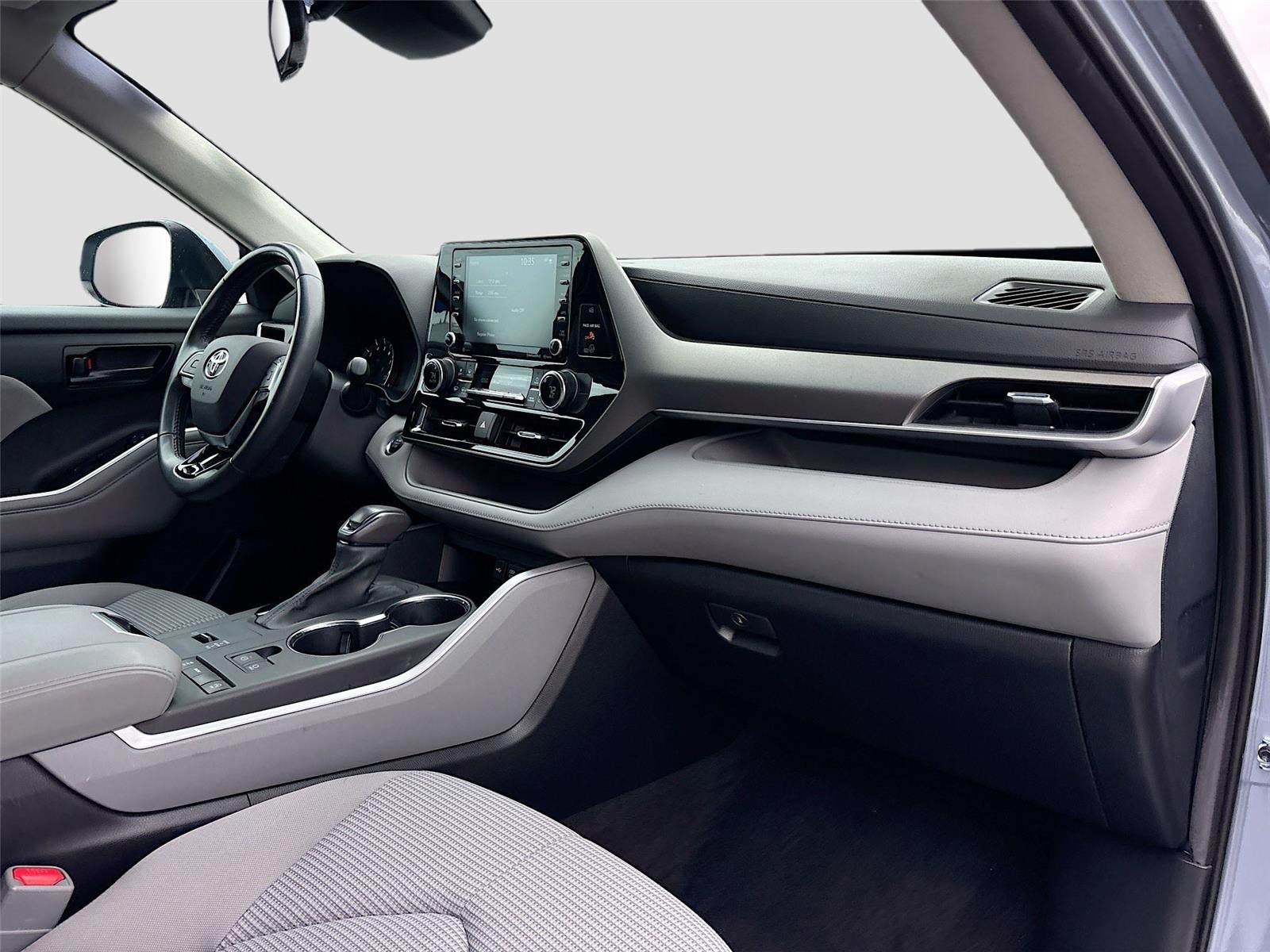 2021 Toyota Highlander LE