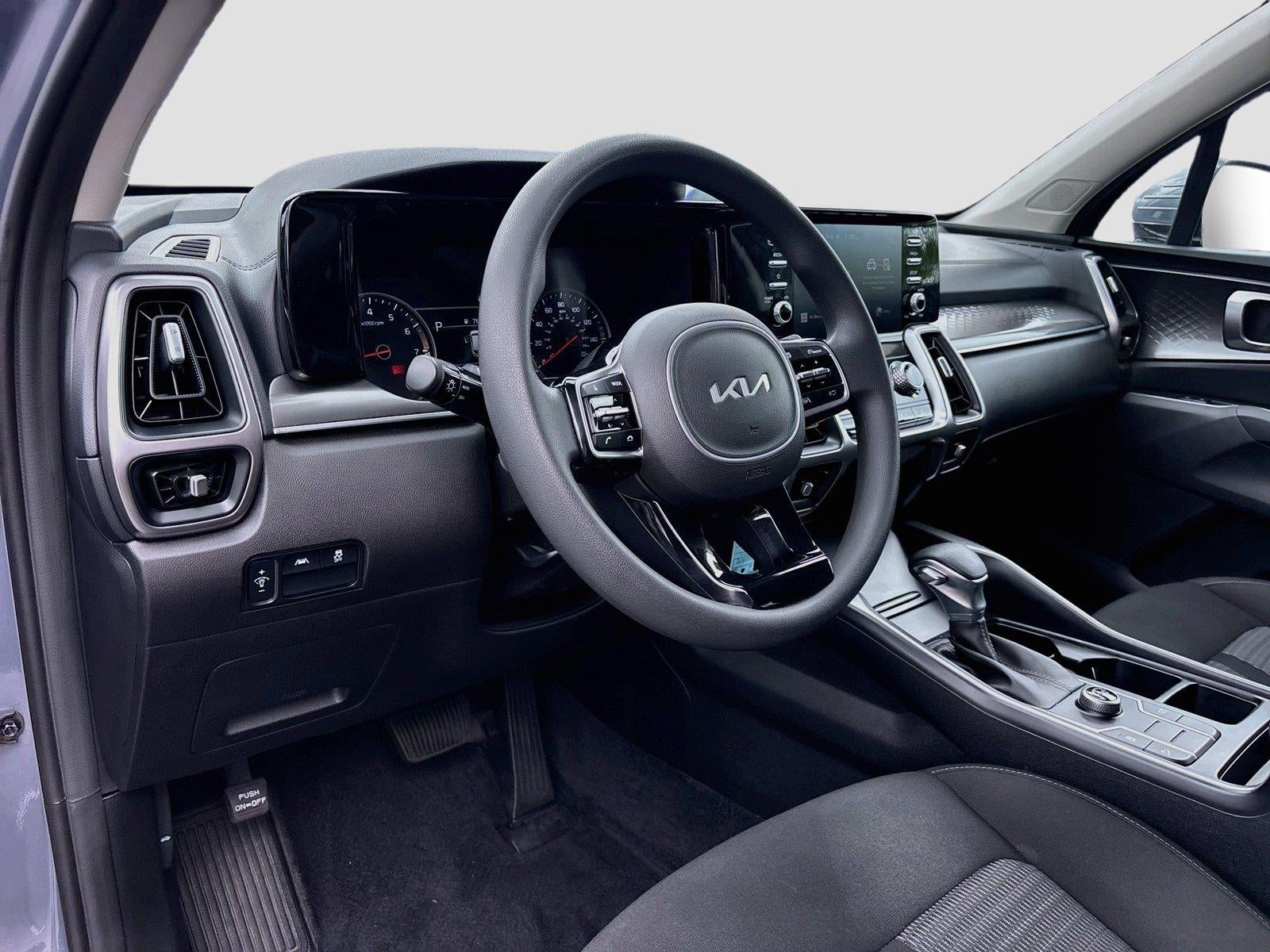 2023 Kia Sorento LX