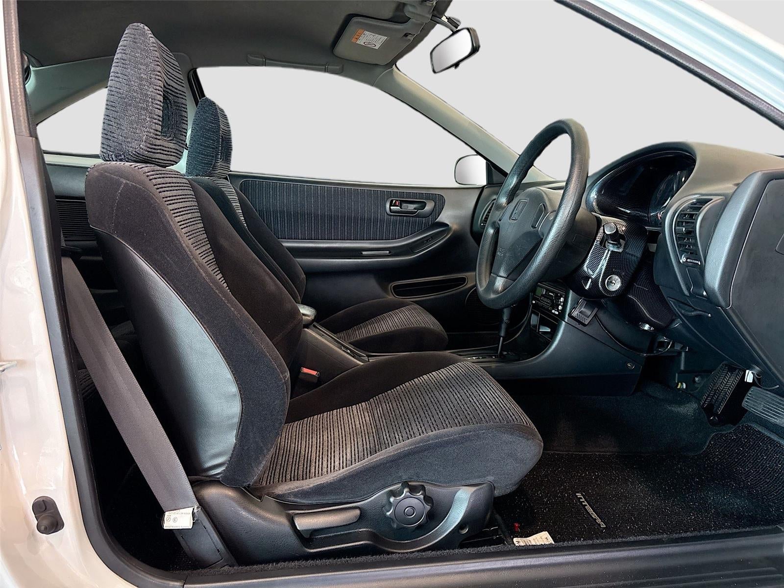 1998 Honda INTEGRA Base