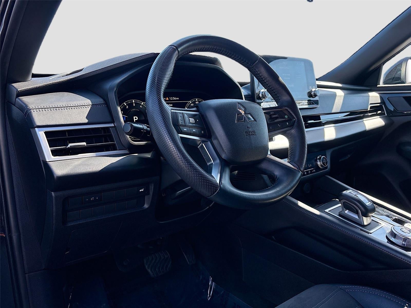 2023 Mitsubishi Outlander SE Black Edition