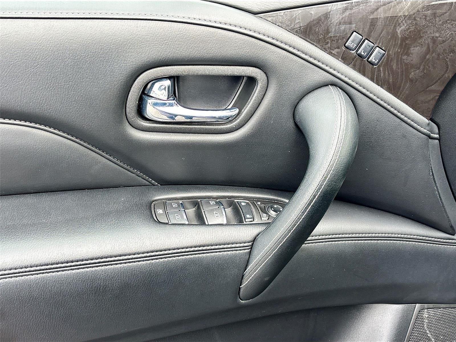 2024 INFINITI QX80 LUXE