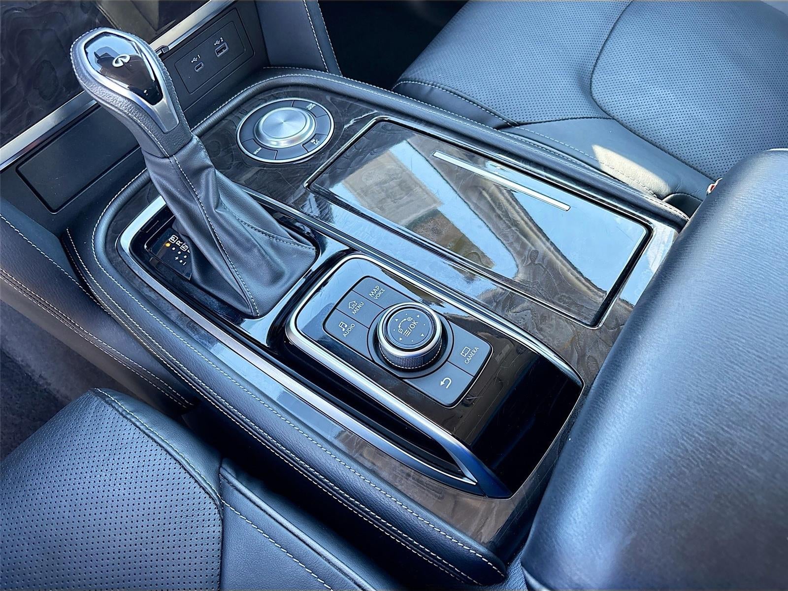 2024 INFINITI QX80 LUXE