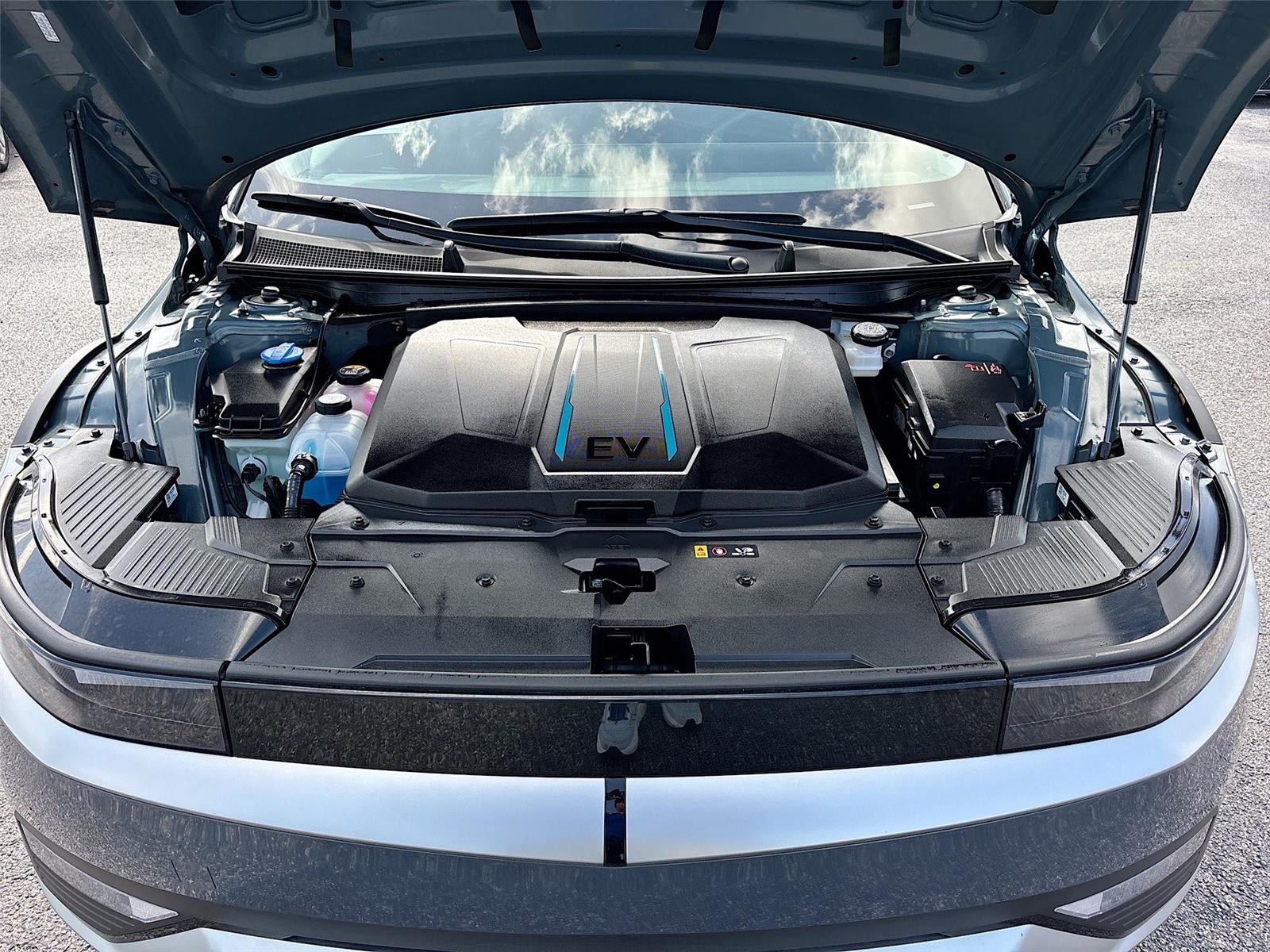 2024 Hyundai IONIQ 5 SE