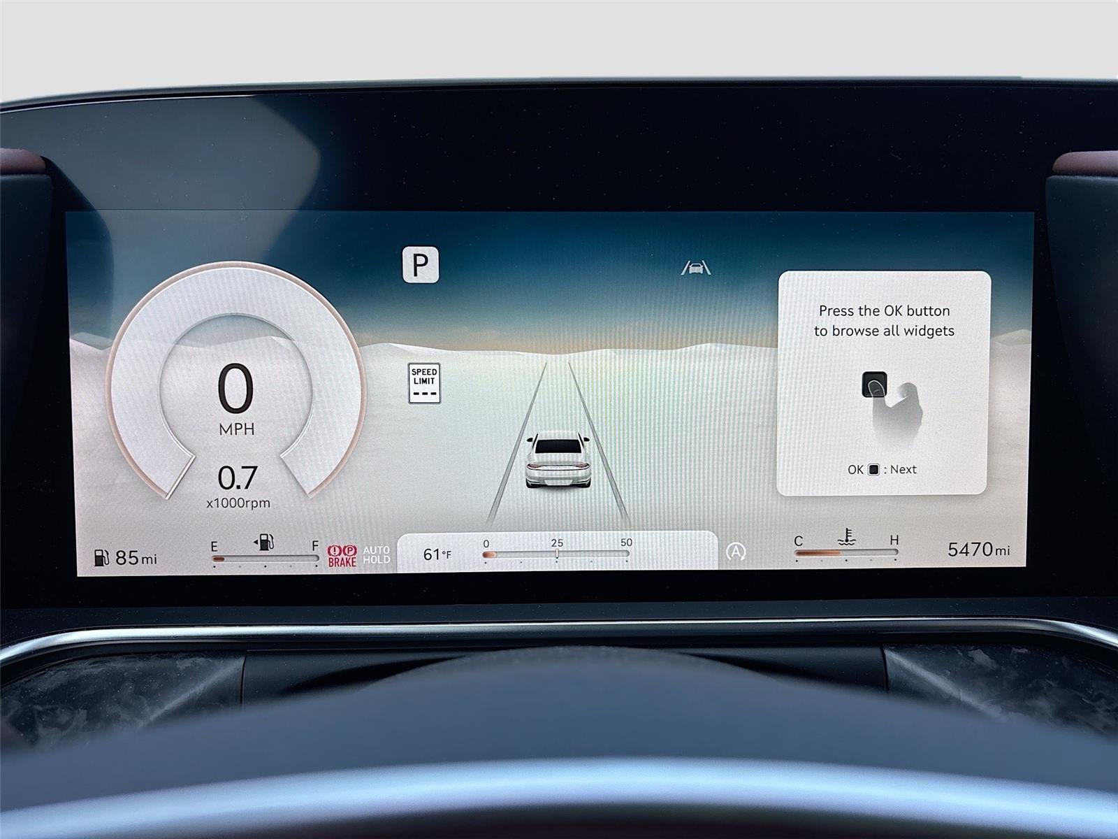 2025 Genesis G90 e-SC