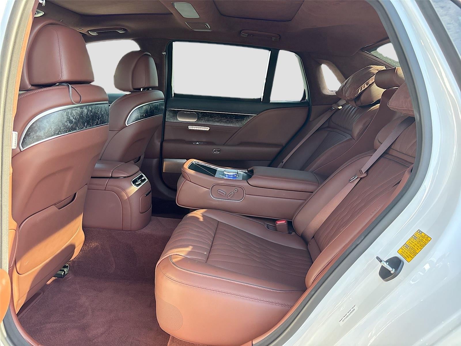 2025 Genesis G90 e-SC