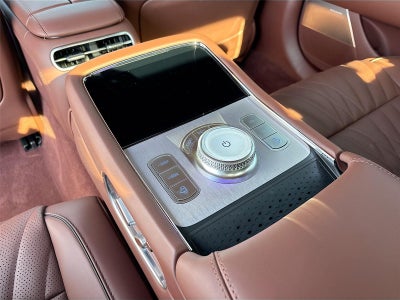 2025 Genesis G90 e-SC