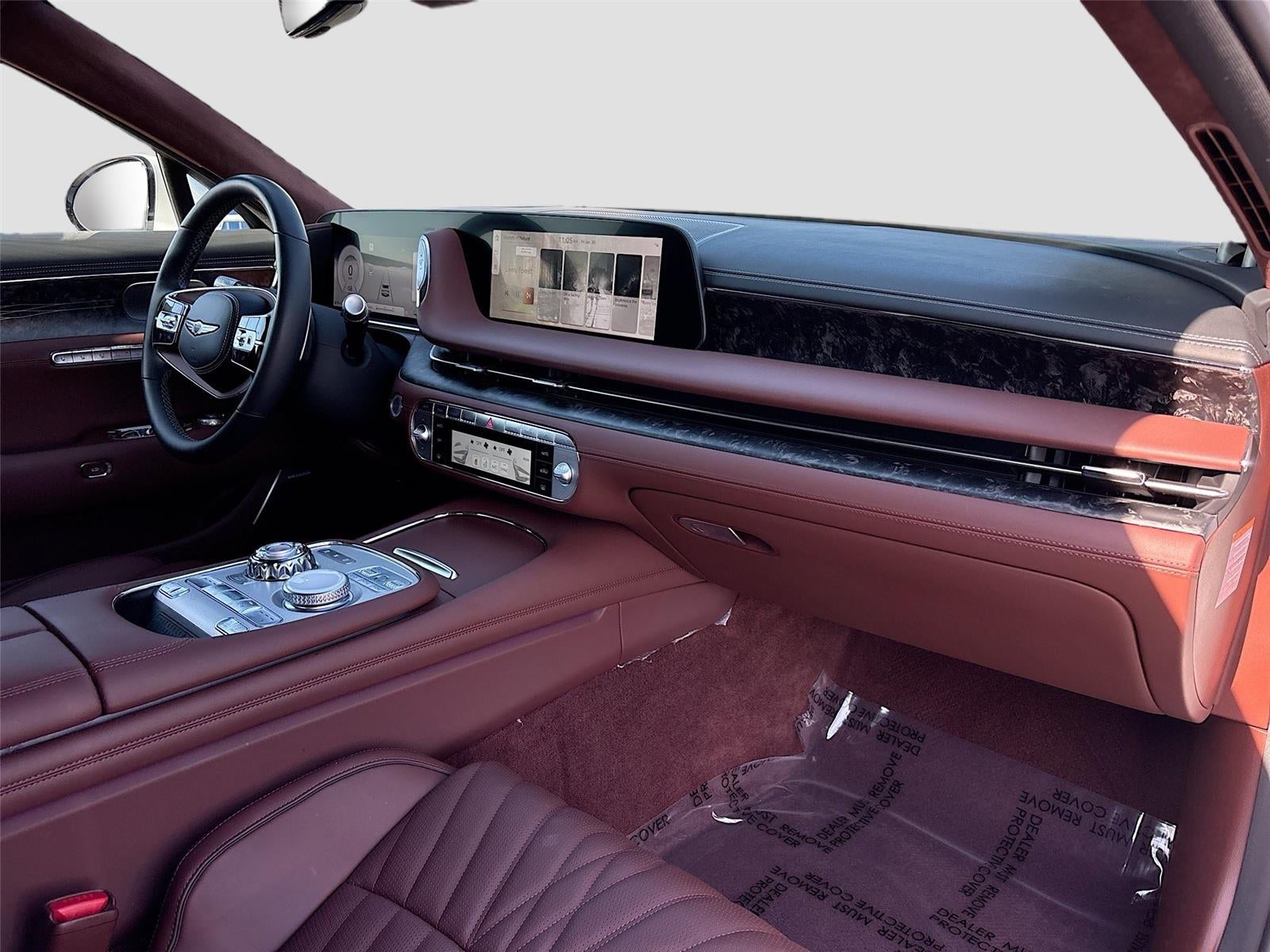 2025 Genesis G90 e-SC