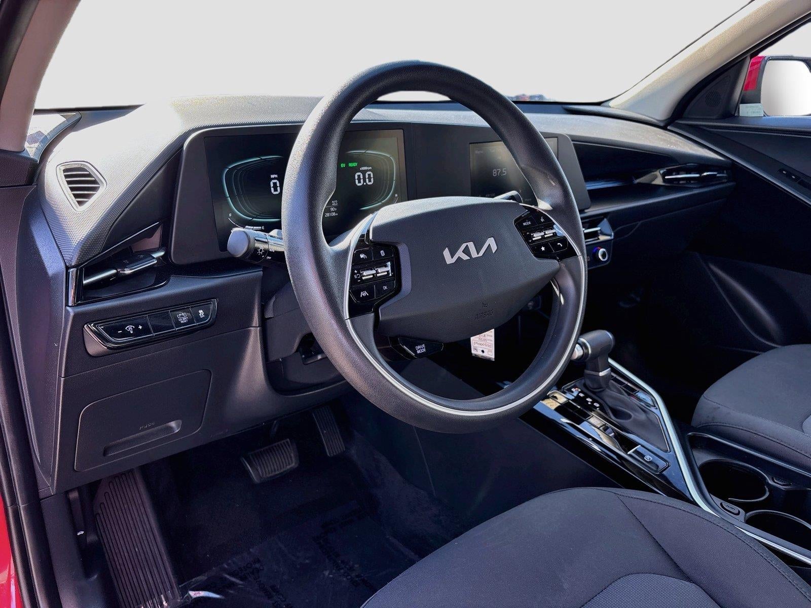 2025 Kia Niro LX