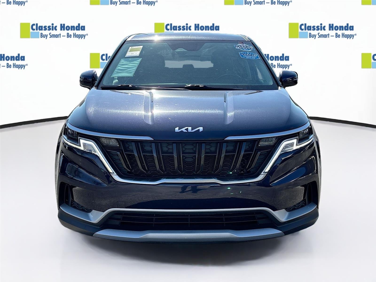 2024 Kia Carnival LX