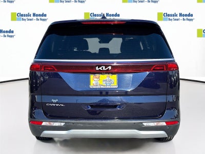 2024 Kia Carnival LX