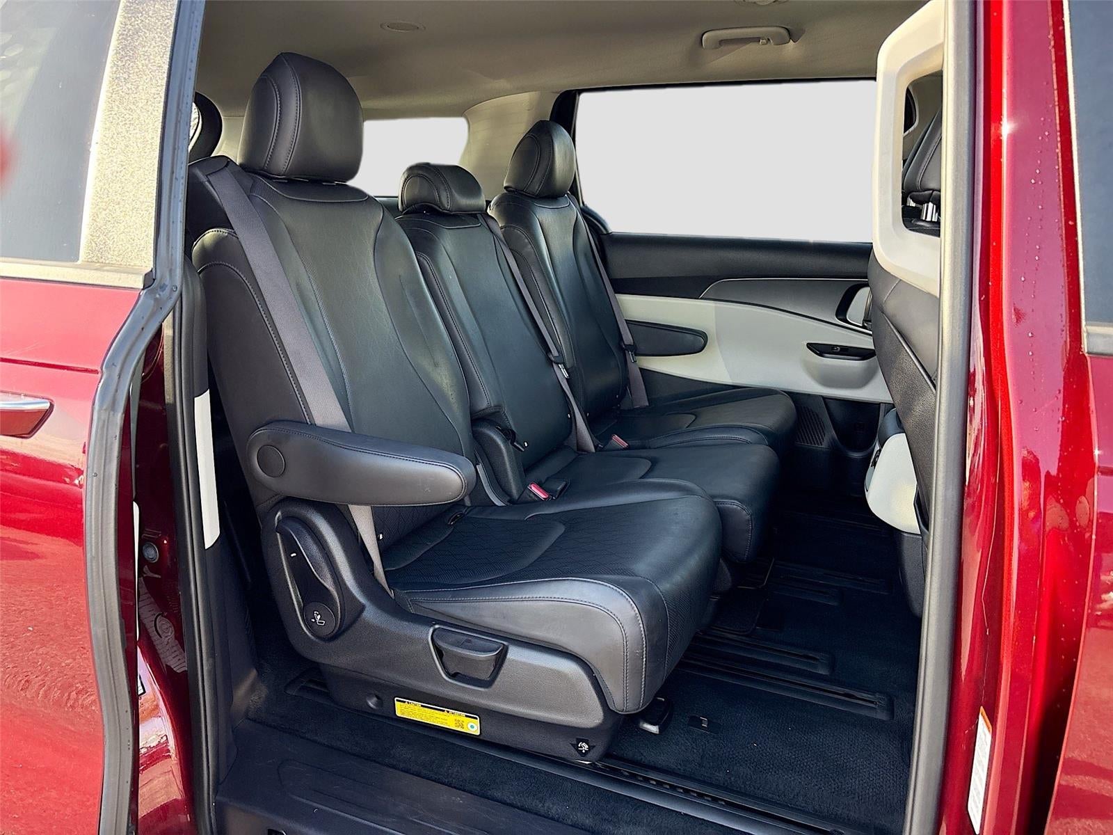 2024 Kia Carnival LX