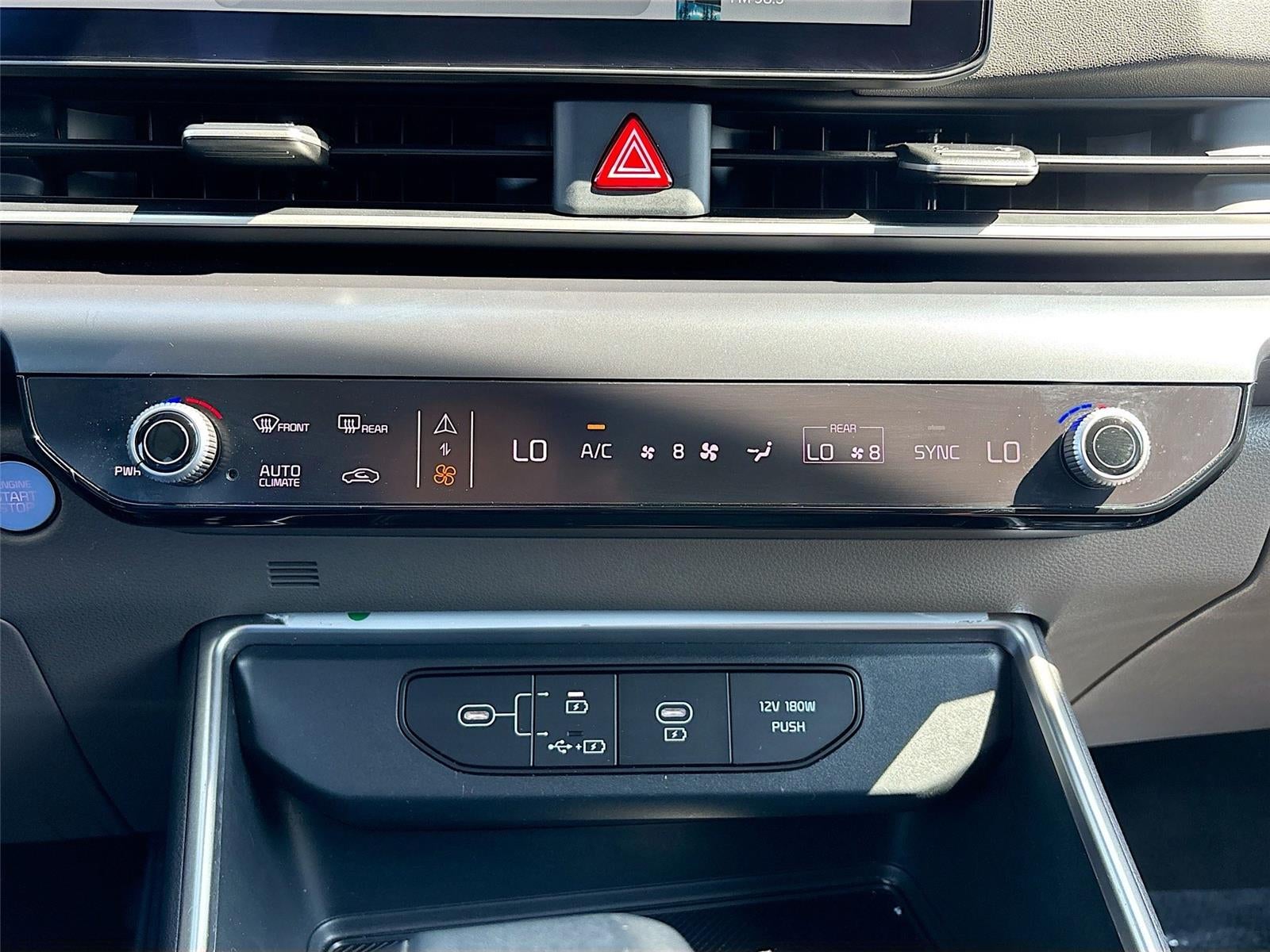 2025 Kia Carnival LXS