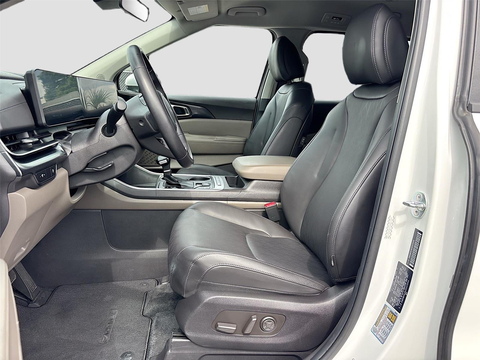 2025 Kia Carnival LXS