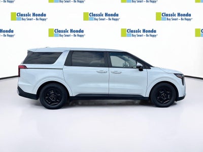 2025 Kia Carnival LXS