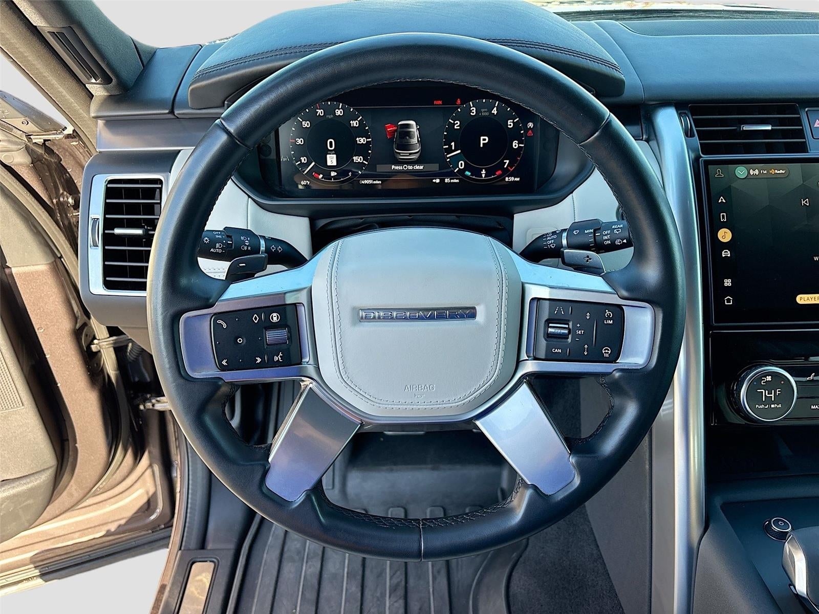 2024 Land Rover Discovery Metropolitan Edition