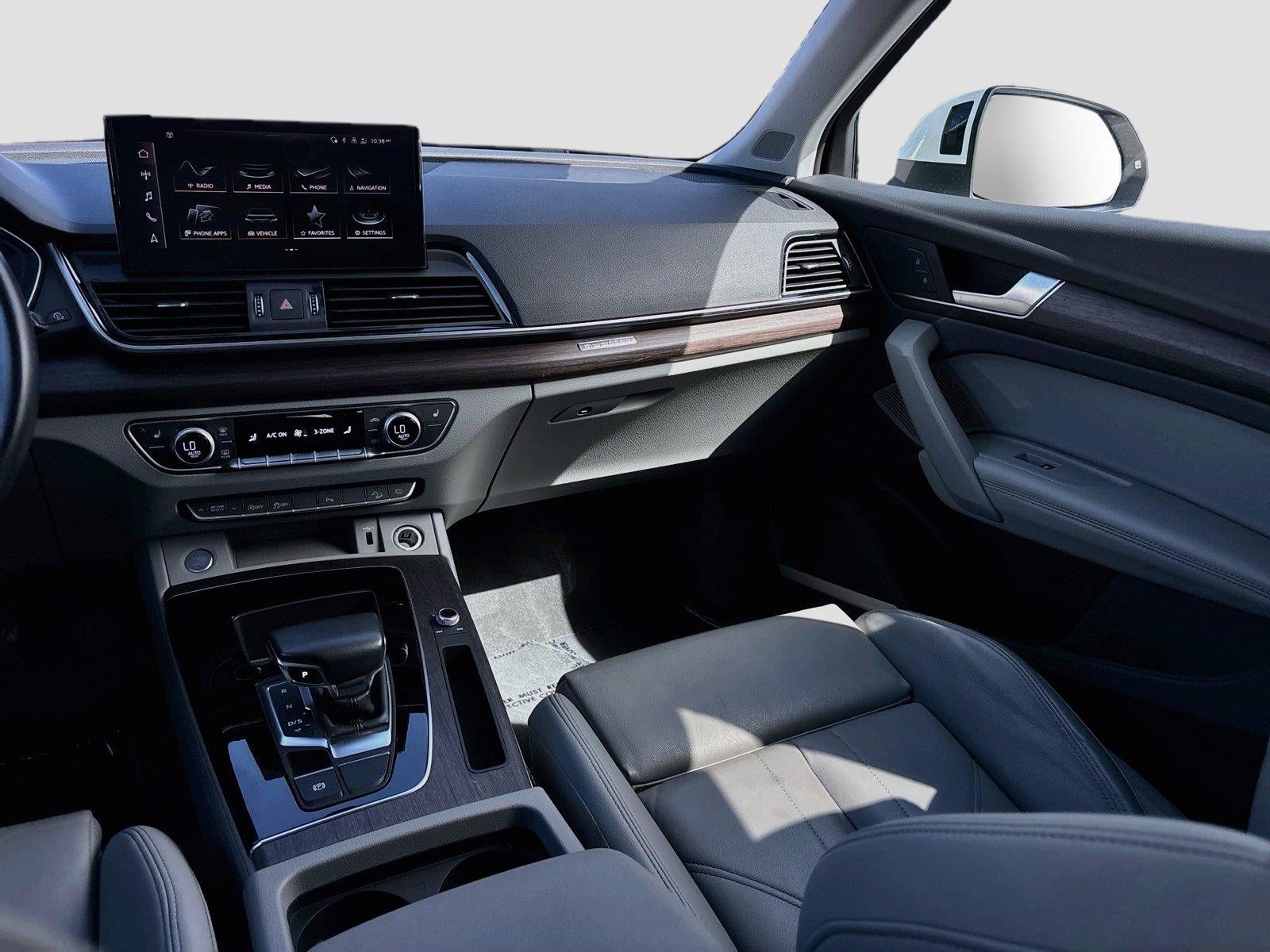 2024 Audi Q5 S line Premium Plus