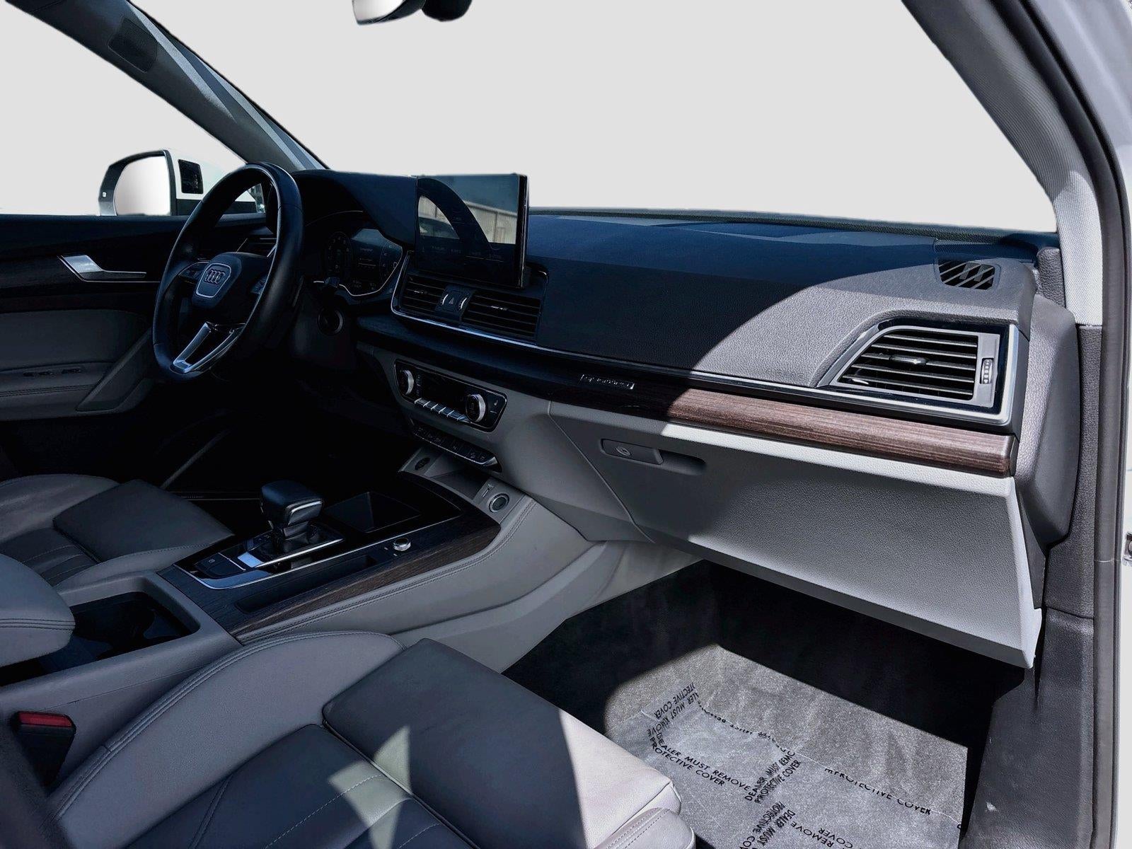 2024 Audi Q5 S line Premium Plus