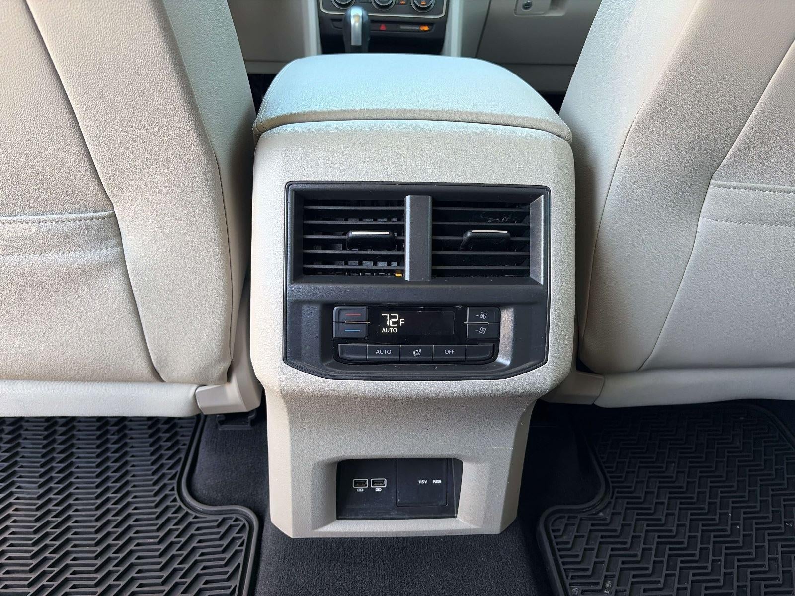 2021 Volkswagen Atlas 3.6L V6 SE w/Technology R-Line