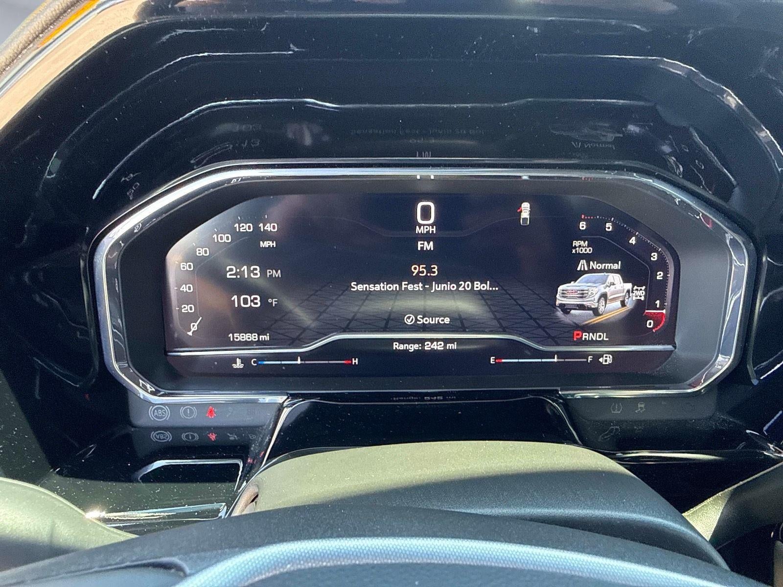 2025 GMC Sierra 1500 Elevation