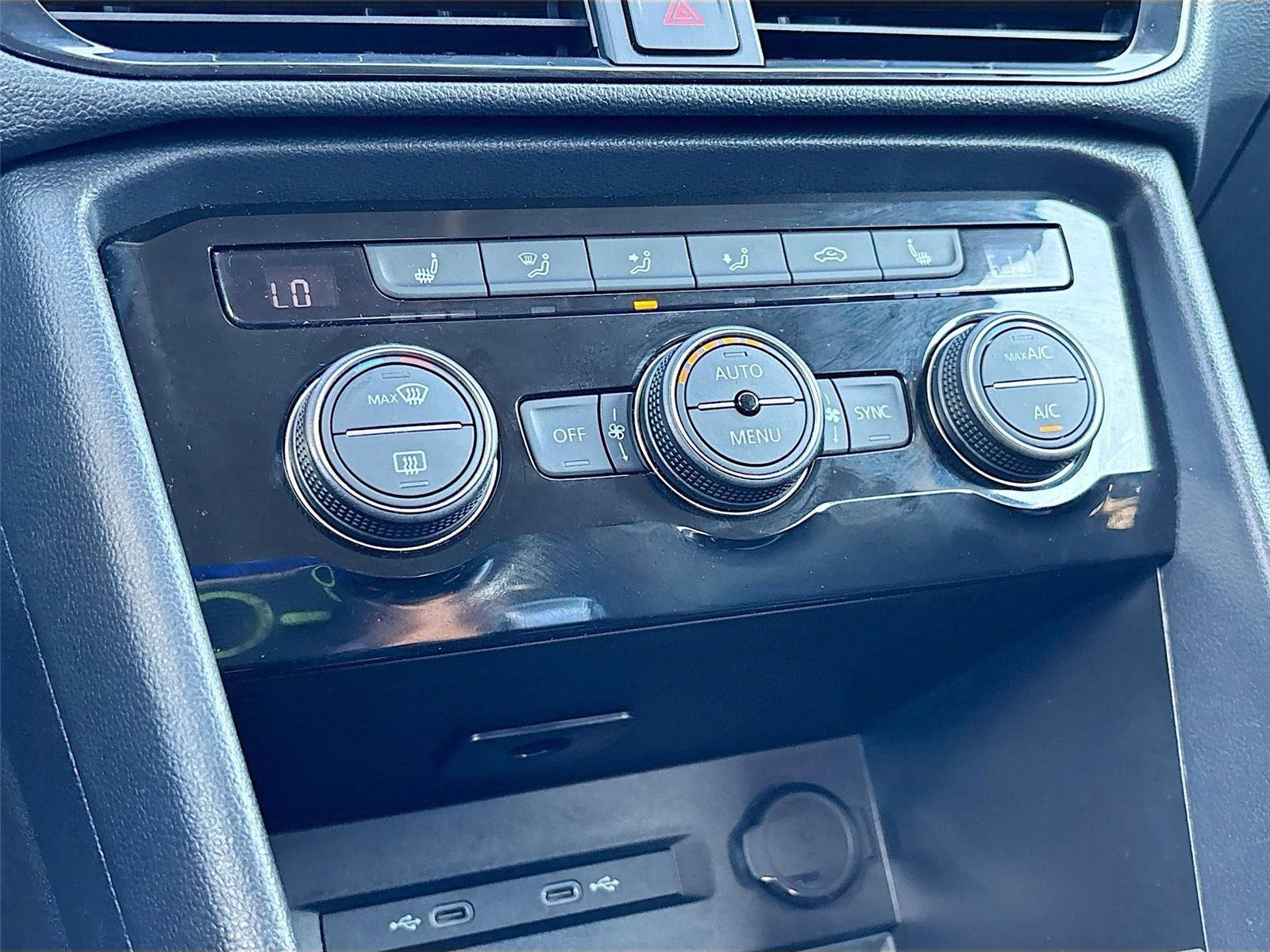 2024 Volkswagen TAOS SE SE