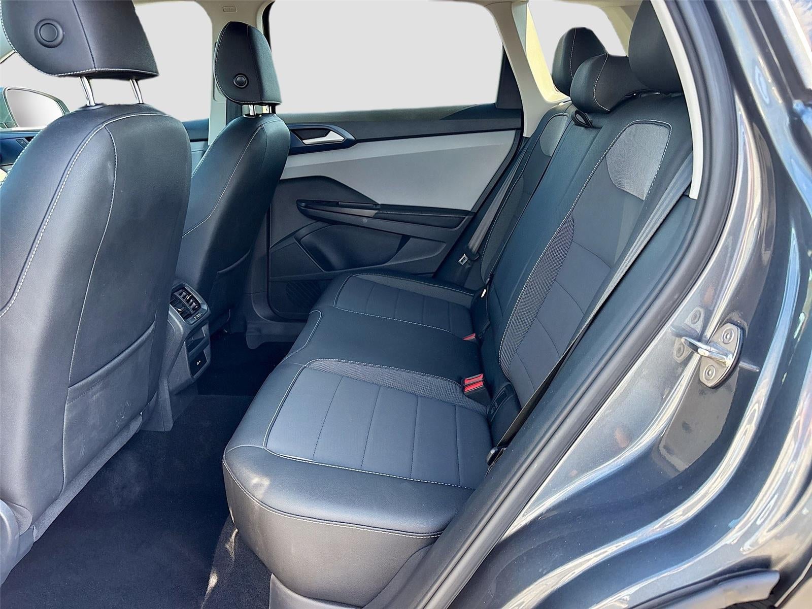 2024 Volkswagen TAOS SE SE