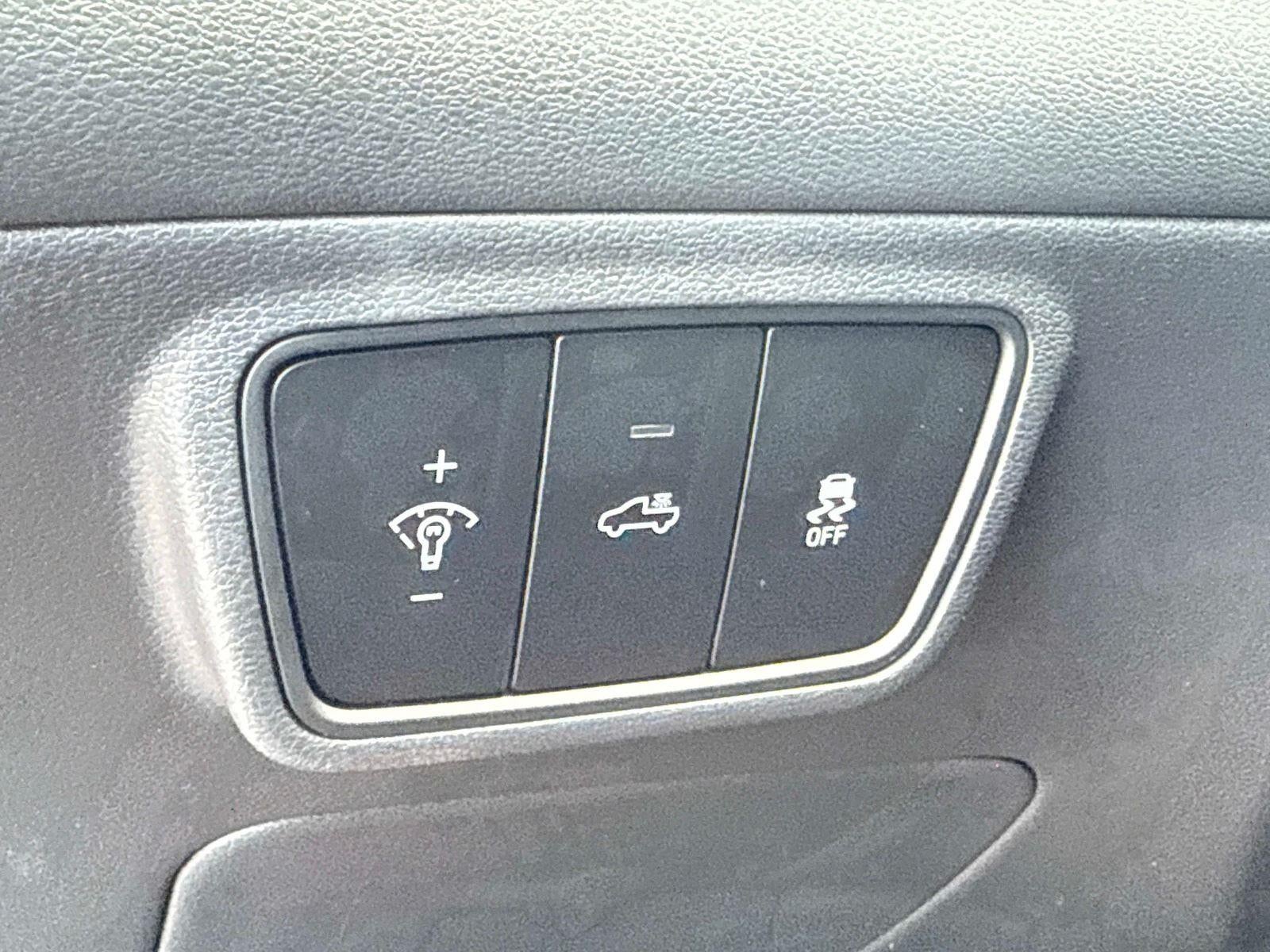 2024 Hyundai Santa Cruz SE