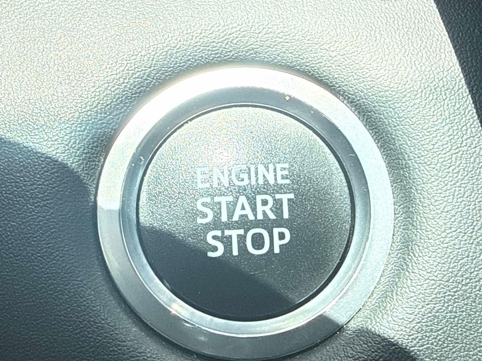2020 Toyota Highlander LE